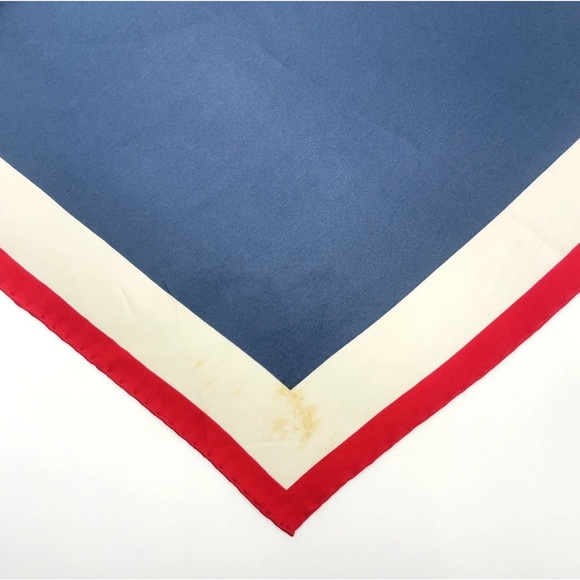 CHANEL Foulard - Red Cream Blue Gift 🎁 Ribbon 🎀 Tie Design - Picture 9 of 12